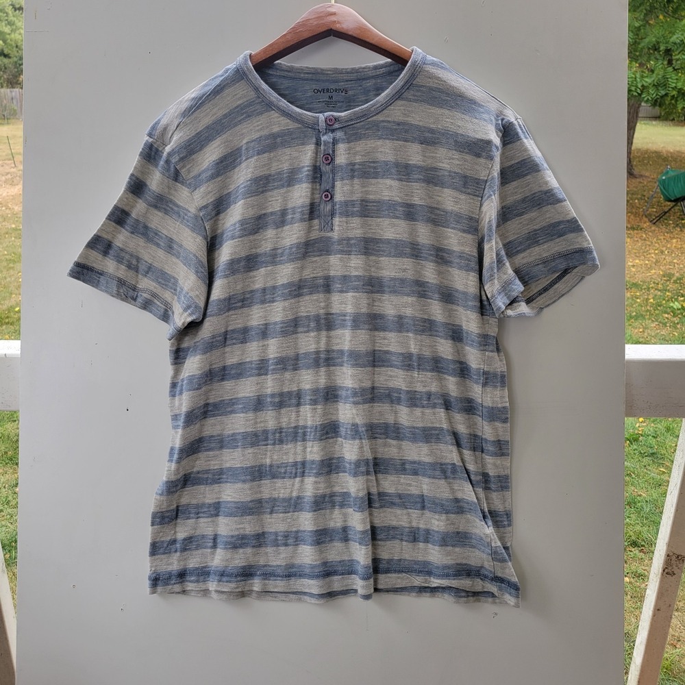 Overdrive T-Shirt Men's Medium Gray Striped Short Sleeve‎